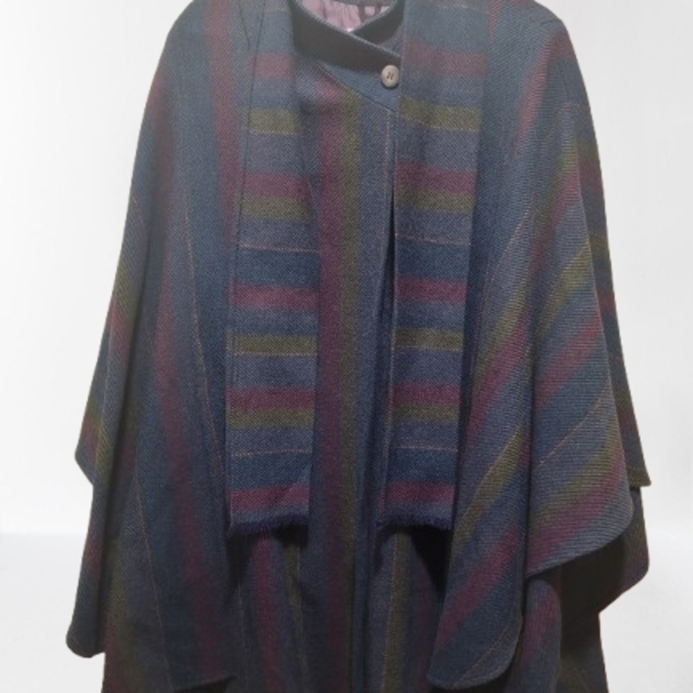 Vintage Avoca Collection Plaid Wool Cape Medium Made in Ireland